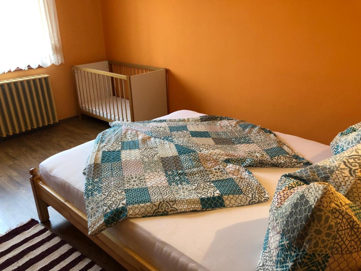 Valentin Vendégház Balatonlelle Esterno foto